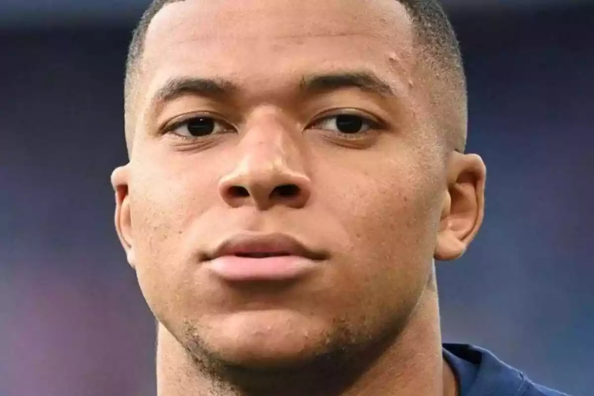 Kylian Mbappé en primer plano