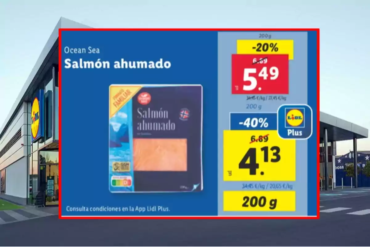 Oferta de salmón ahumado Ocean Sea en envase de 200 gramos con descuento del 40 por ciento para usuarios de Lidl Plus, precio rebajado a 4,13 euros, imagen tomada frente a una tienda Lidl Oferta de salmón ahumado Ocean Sea en envase de 200 gramos con descuento del 40 por ciento para usuarios de Lidl Plus, precio rebajado a 4,13 euros, imagen tomada frente a una tienda Lidl