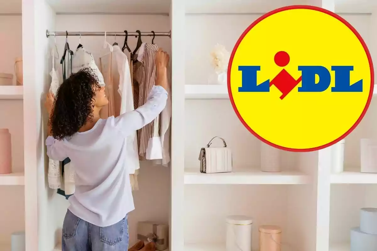 Una persona organizando ropa en un armario con el logo de Lidl superpuesto en la imagen.