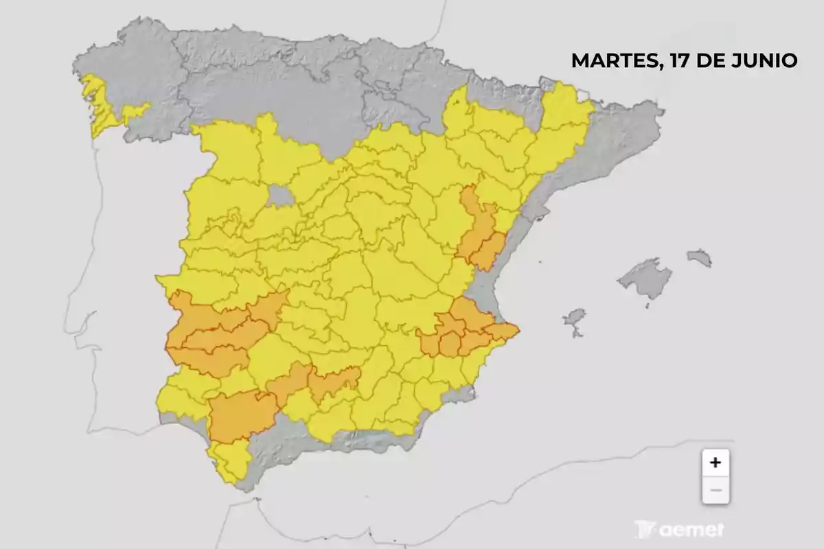 Mapa de España con zonas en amarillo y naranja que indican alertas meteorológicas para el martes, 17 de junio de 2025. Mapa de España con zonas en amarillo y naranja que indican alertas meteorológicas para el martes, 17 de junio de 2025.