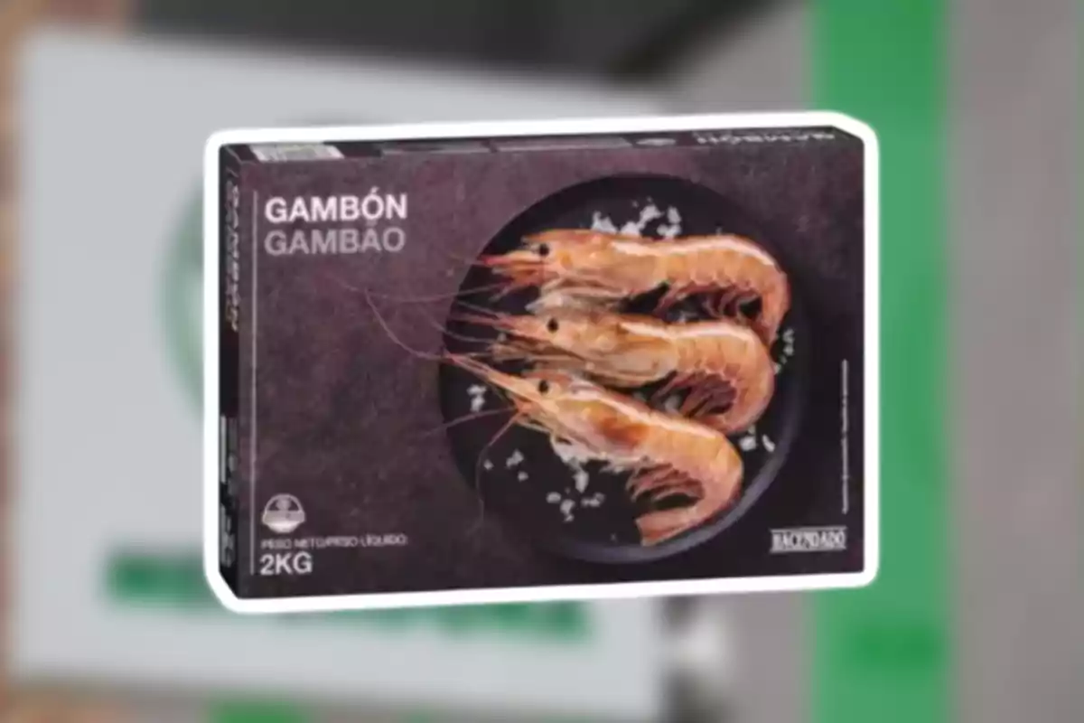 Caja de gambones congelados de la marca Hacendado con un peso neto de 2 kg. Caja de gambones congelados de la marca Hacendado con un peso neto de 2 kg.