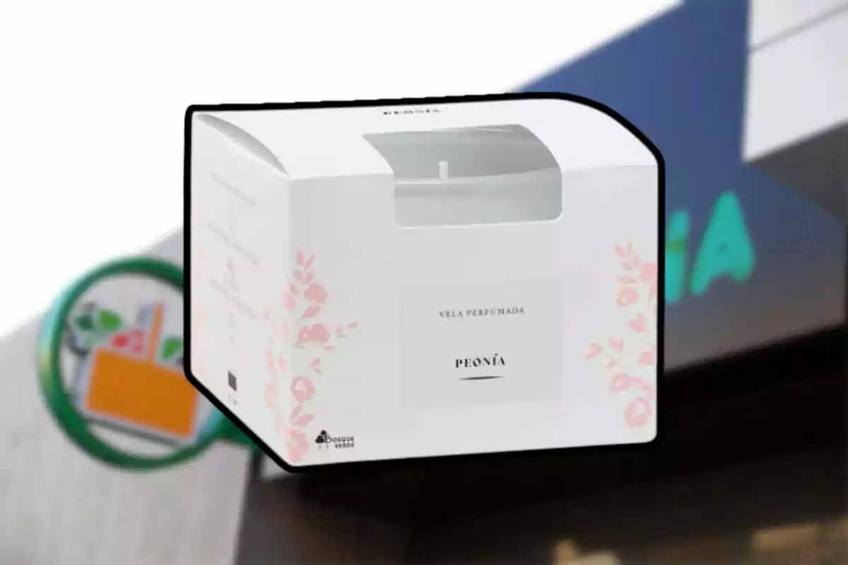 Caja de vela perfumada con diseño floral y texto Caja de vela perfumada con diseño floral y texto