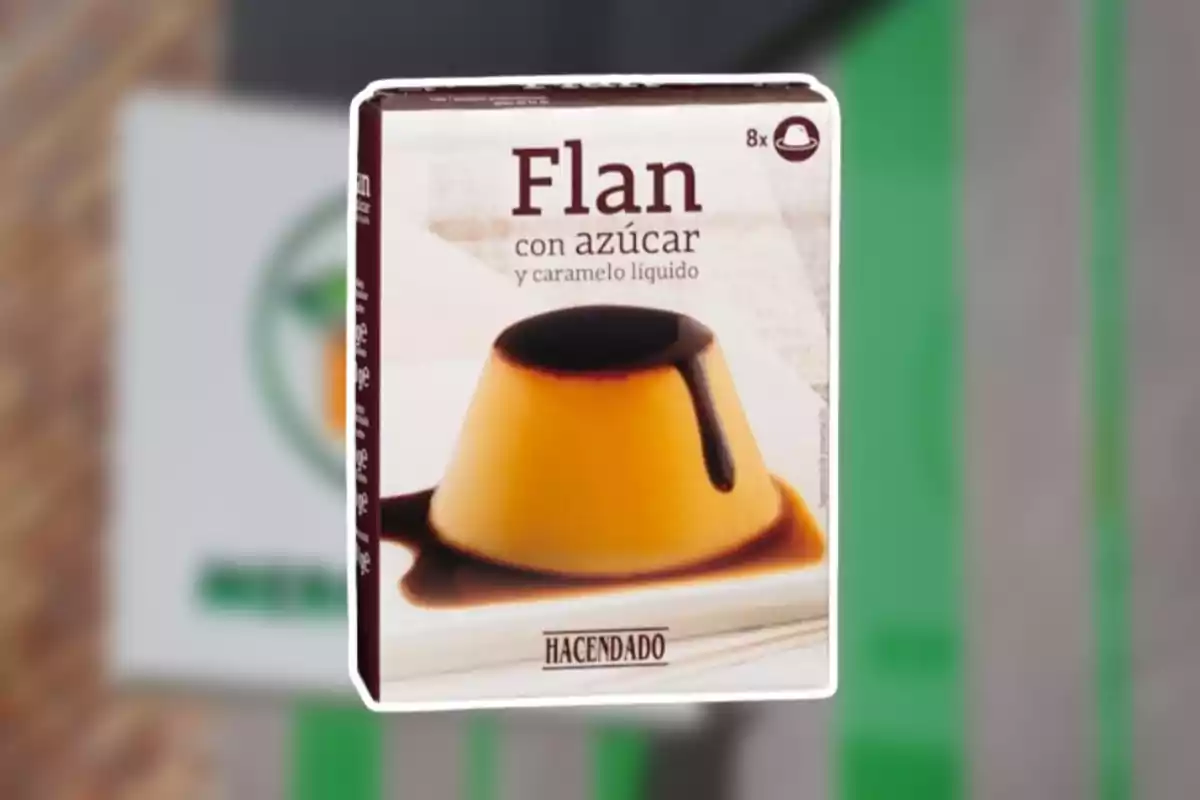 Caja de flan con azúcar y caramelo líquido de la marca Hacendado. Caja de flan con azúcar y caramelo líquido de la marca Hacendado.