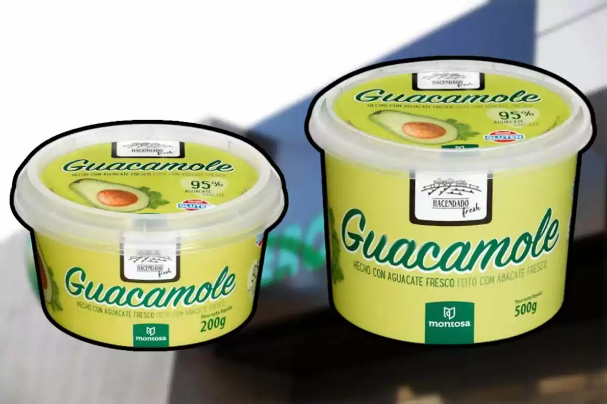 Dos envases de guacamole de la marca Hacendado, uno de 200 gramos y otro de 500 gramos, con un contenido de 95% de aguacate. Dos envases de guacamole de la marca Hacendado, uno de 200 gramos y otro de 500 gramos, con un contenido de 95% de aguacate.