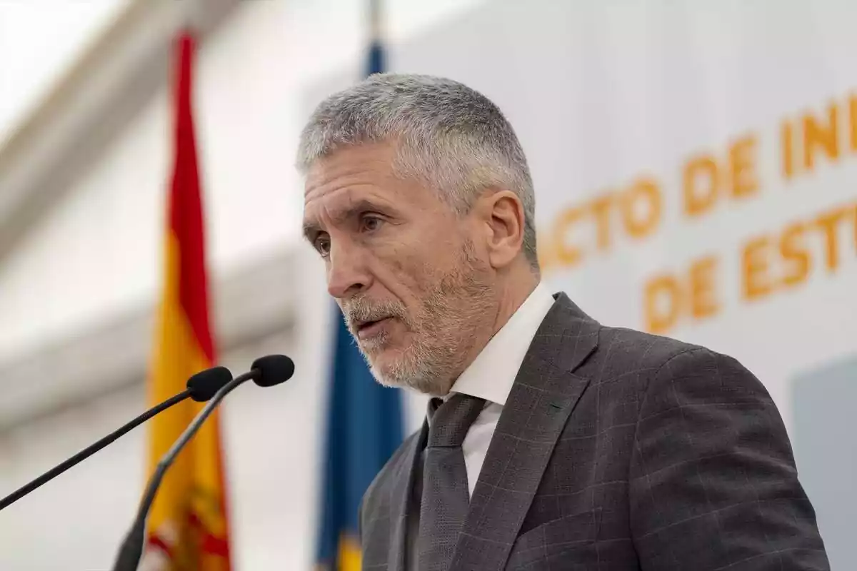 El ministro del Interior, Fernando Grande-Marlaska, preside el acto del inicio de las obras del futuro Centro de Estudios Penitenciario, a 3 de abril de 2024, en Cuenca, Castilla-La Mancha