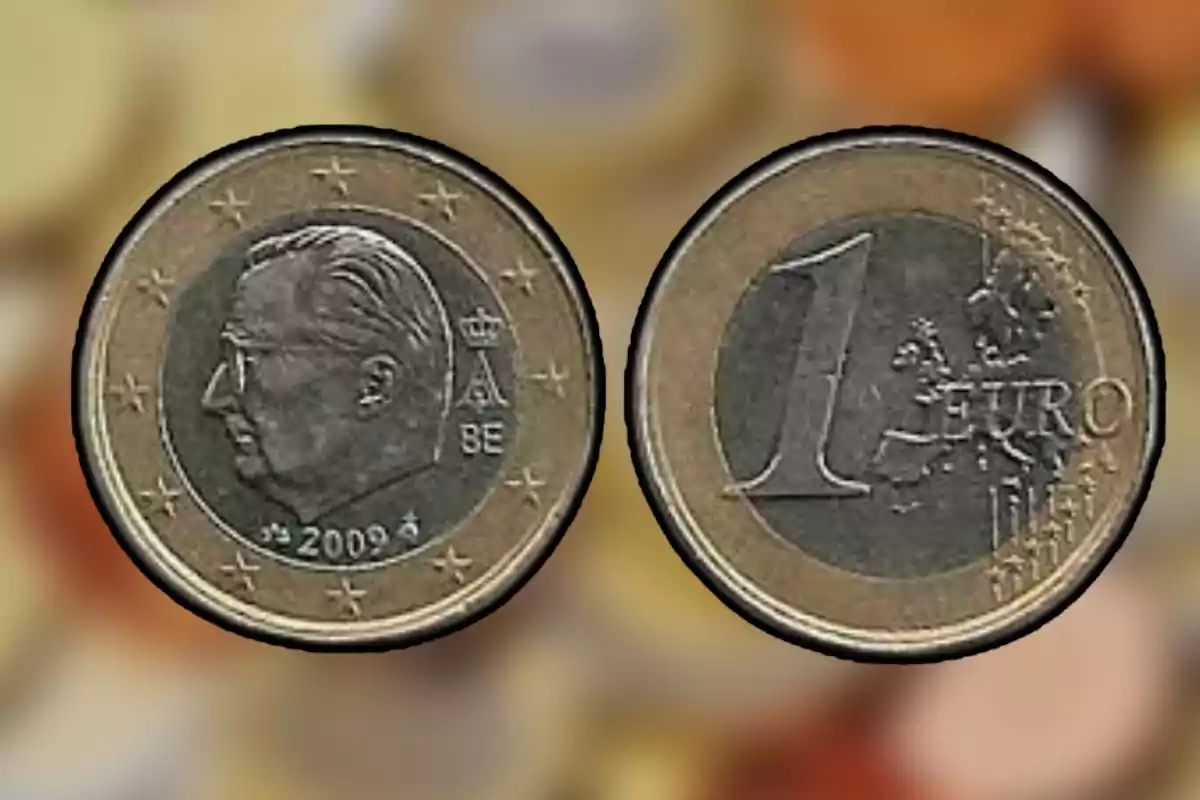 Moneda de un euro con diseño de un perfil en una cara y el valor en la otra. Moneda de un euro con diseño de un perfil en una cara y el valor en la otra.
