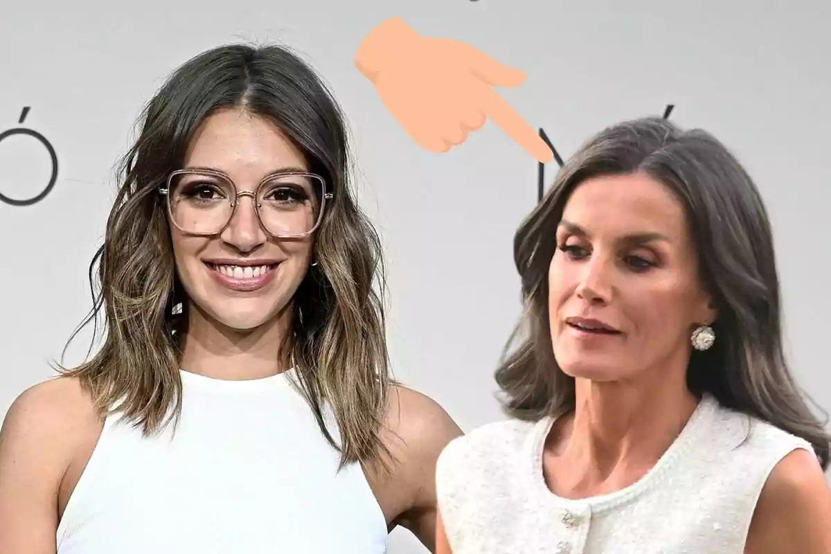 Ana Guerra y Letizia posando juntas, una de ellas con gafas y una sonrisa amplia, mientras la otra tiene una expresión más seria y lleva un vestido blanco.