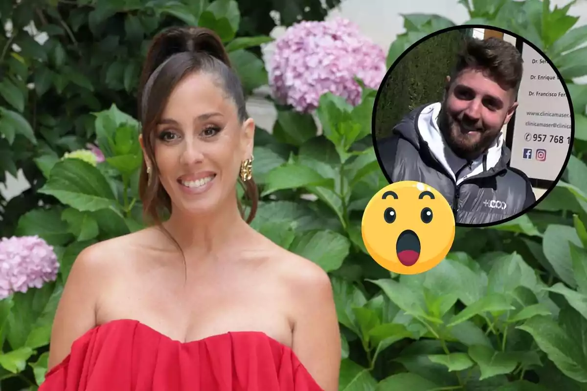 Anabel Pantoja in a red dress smiles in front of a background of green plants and pink flowers, while a circle in the upper right corner shows David Rodríguez in a jacket and a surprised emoji.