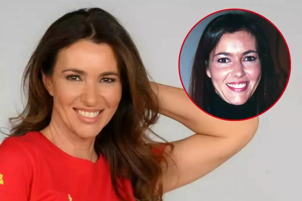 Arantxa del Sol sonriente con una camiseta roja posa con una mano detrás de la cabeza, mientras que en la esquina superior derecha hay un círculo con una imagen más antigua de ella también sonriendo.