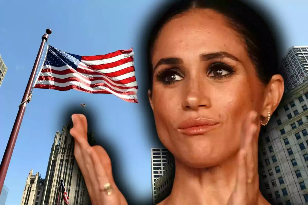 Montaje de fotos de Meghan Markle aplaudiendo con una bandera de Estados Unidos ondeando en el fondo y edificios altos alrededor.