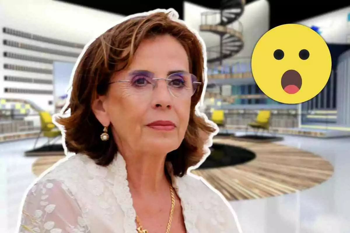 Mercedes Bernal con gafas y expresión seria en el plató de 'Espejó público' con un emoji sorprendido al fondo.