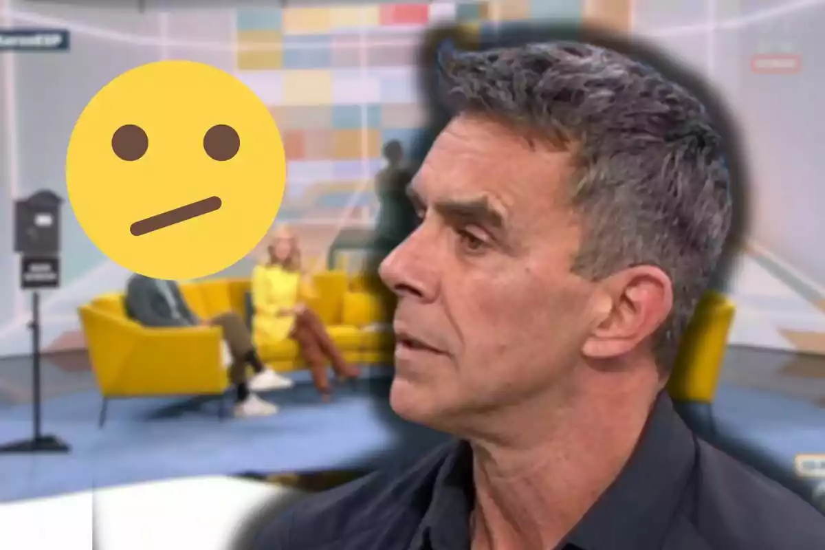 Alonso Caparrós in profile in a television studio with a thinking face emoji superimposed.