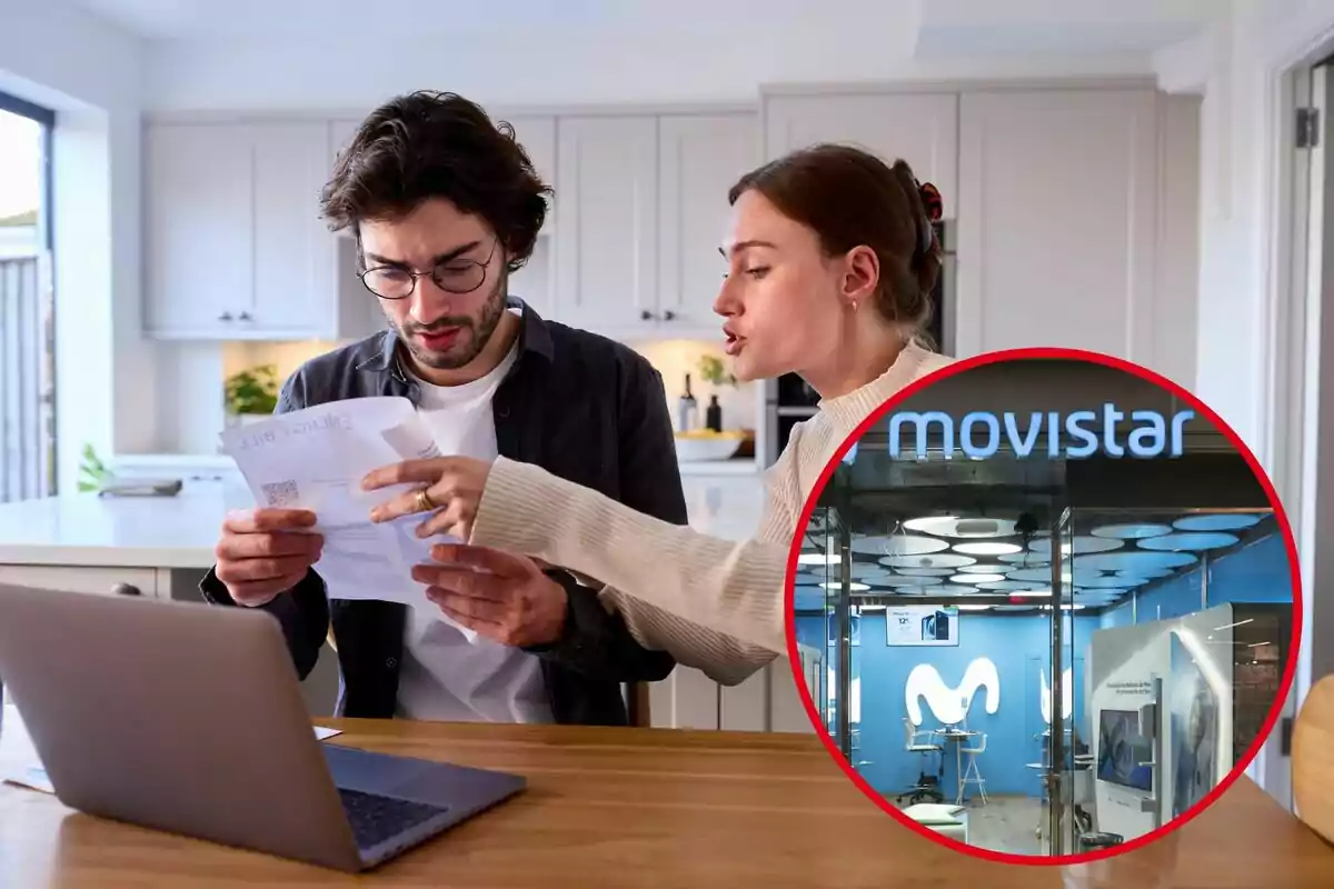 Una pareja revisa una factura delante del ordenador, y en el círculo, una tienda de Movistar