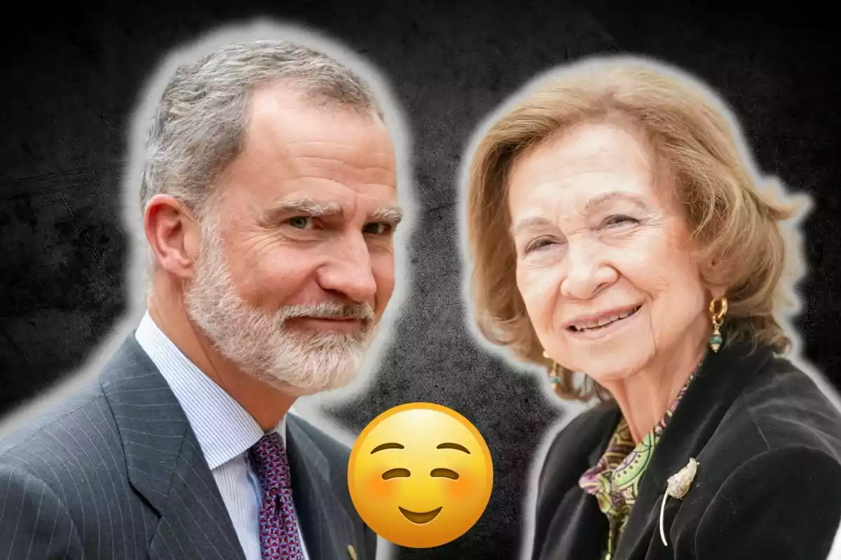 Felipe VI and Queen Sofía smile with a smiling face emoji in the center on a dark background.