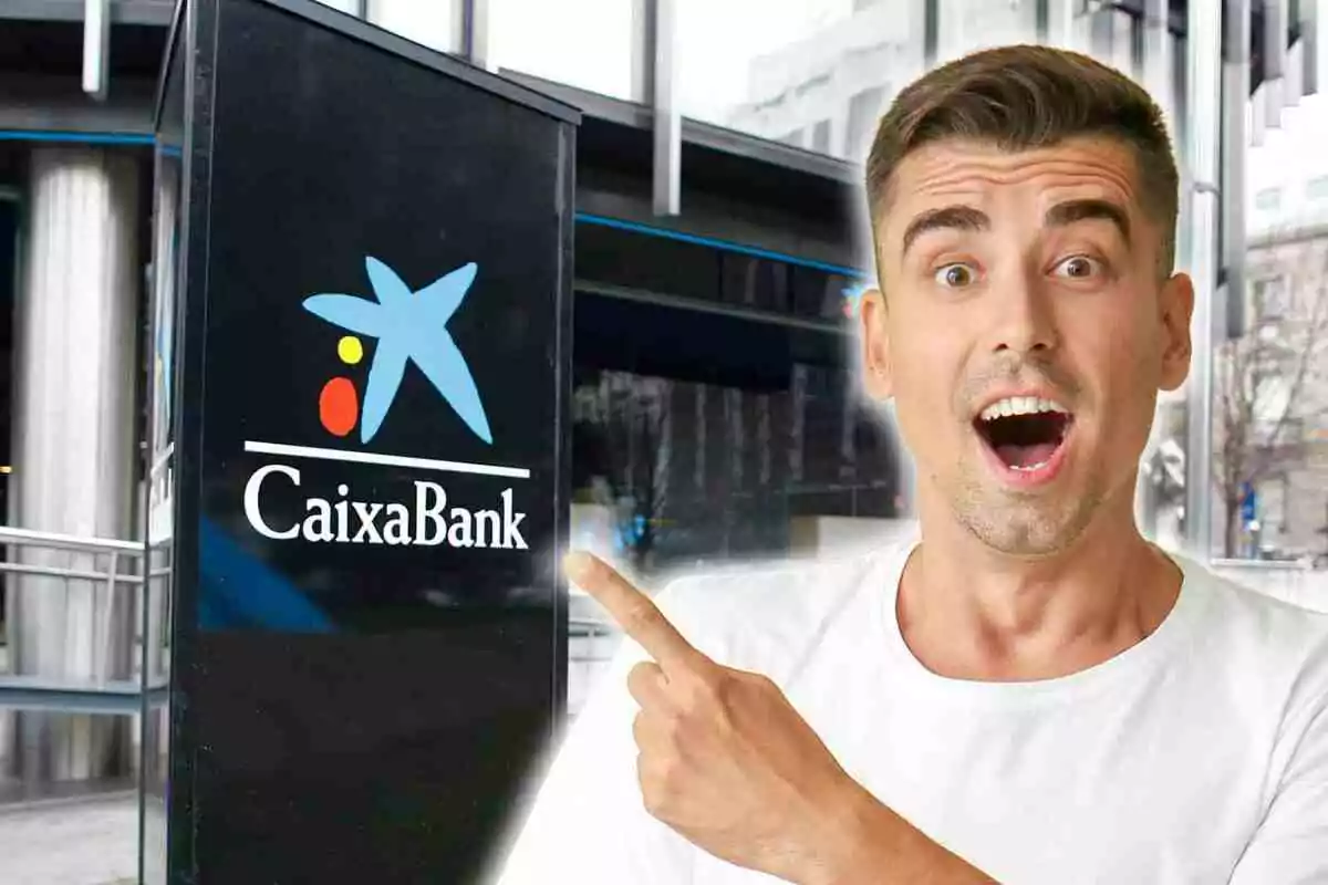 Hombre sorprendido señalando el letrero de CaixaBank en la entrada de una sucursal bancaria
