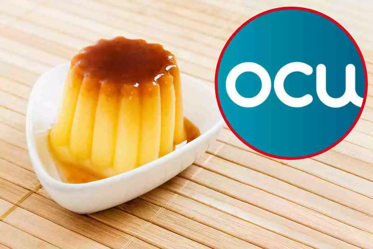 Postre de flan con caramelo en un plato blanco junto a un logotipo circular azul con letras blancas de la OCU sobre una superficie de bambú. Postre de flan con caramelo en un plato blanco junto a un logotipo circular azul con letras blancas de la OCU sobre una superficie de bambú.