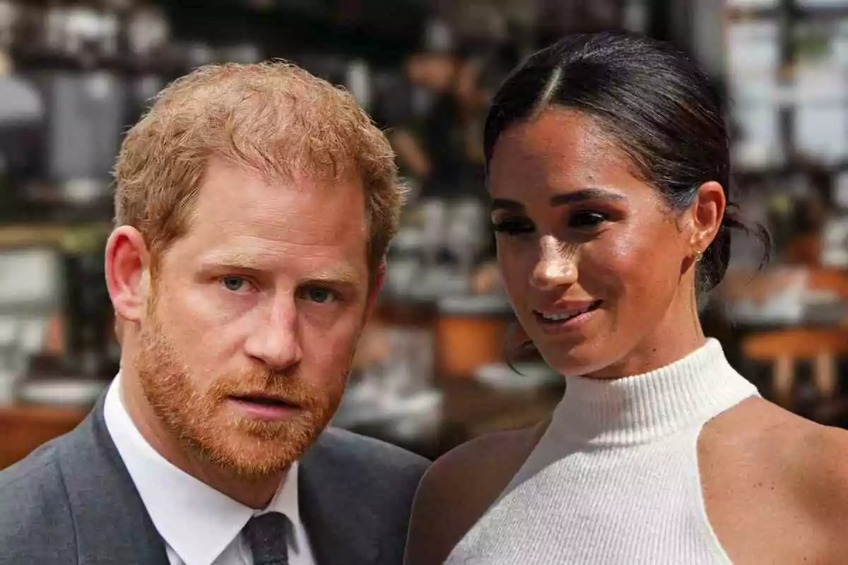 Primer plano de Meghan Markle seria y el príncipe Harry sonriendo en un fondo de restaurante difuminado. Primer plano de Meghan Markle seria y el príncipe Harry sonriendo en un fondo de restaurante difuminado.