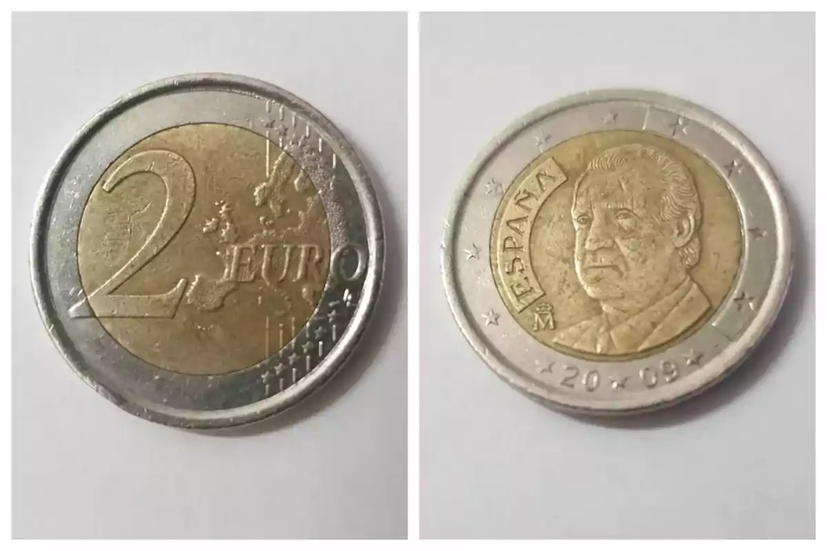 Moneda de 2 euros con diseño de España del año 2009. Moneda de 2 euros con diseño de España del año 2009.