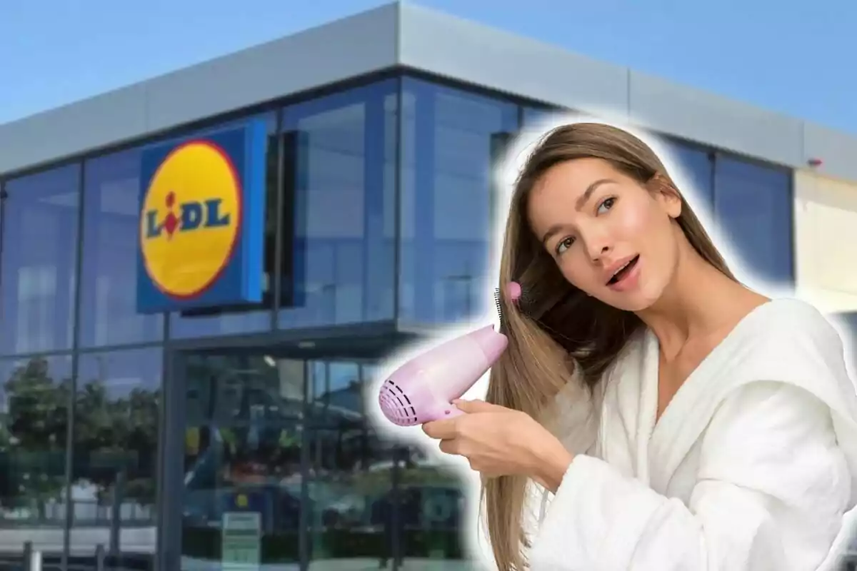 Mujer en bata blanca usando un secador de pelo frente a una tienda Lidl.