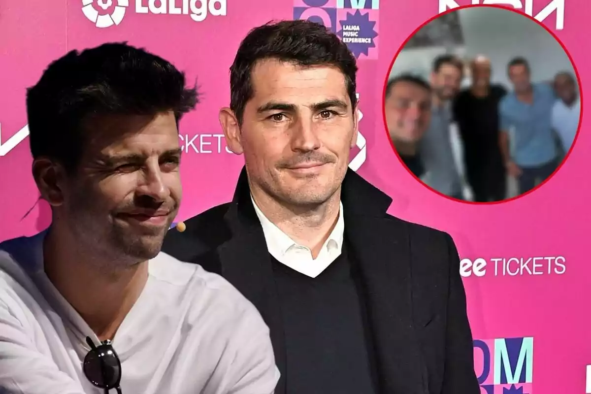 Gerard Piqué e Iker Casillas posan frente a un fondo rosa con logotipos de LaLiga, uno de ellos sonríe mientras el otro mira a la cámara; en la esquina superior derecha hay una imagen borrosa de un grupo de personas.