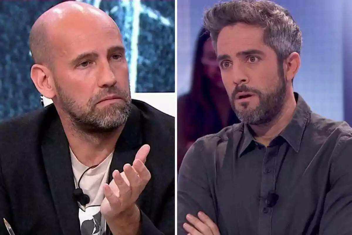 Gonzalo Miró y Roberto Leal con expresión seria participando en un programa de televisión, uno calvo con barba y el otro de cabello corto y barba, ambos con micrófono de solapa. Gonzalo Miró y Roberto Leal con expresión seria participando en un programa de televisión, uno calvo con barba y el otro de cabello corto y barba, ambos con micrófono de solapa.