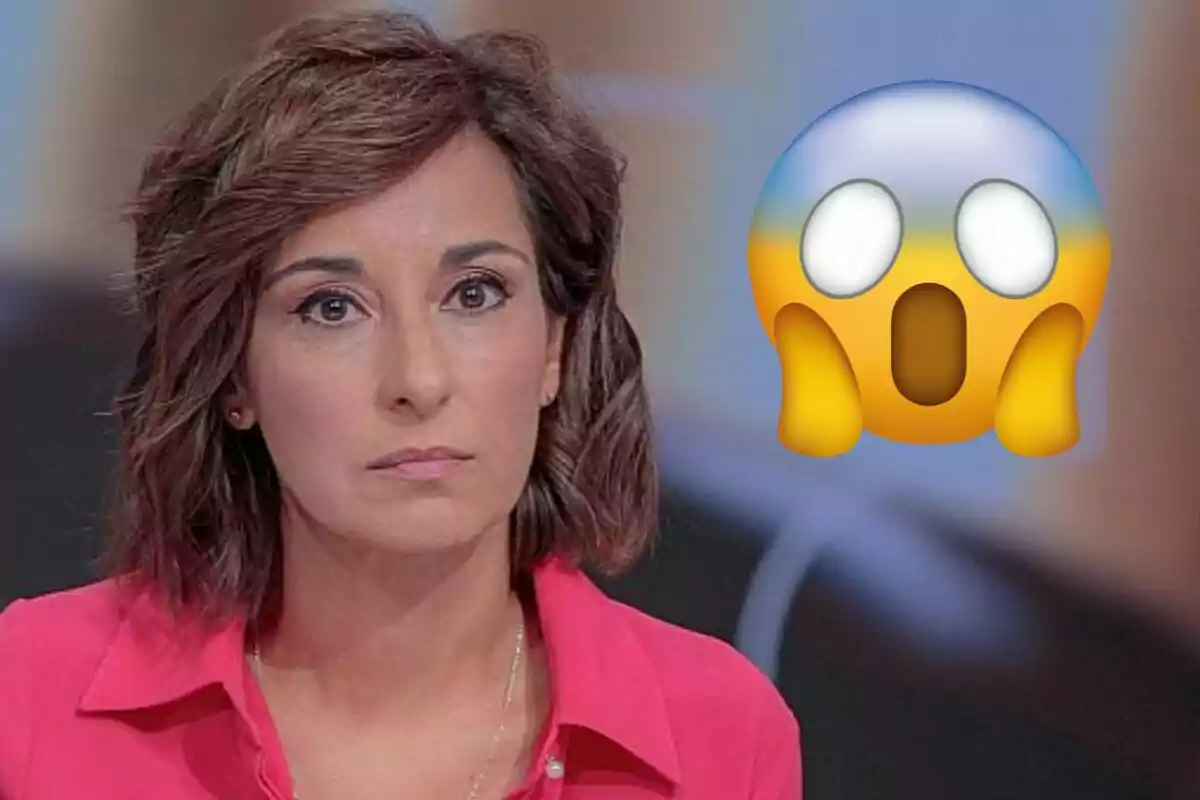 Adela González con expresión seria junto a un emoji de sorpresa.