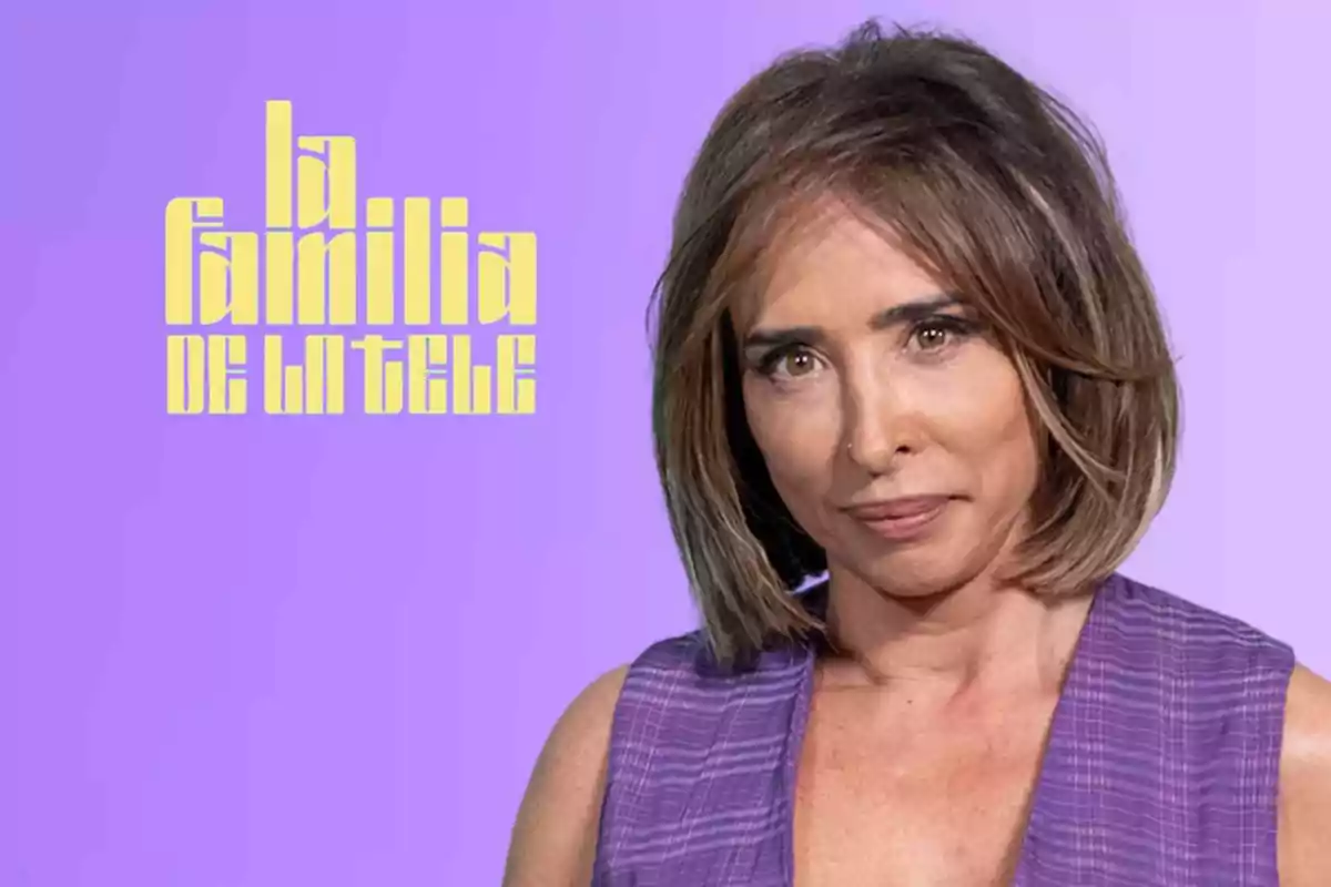 María Patiño con chaleco morado sobre fondo lila y el texto la familia de la tele en letras amarillas a la izquierda
