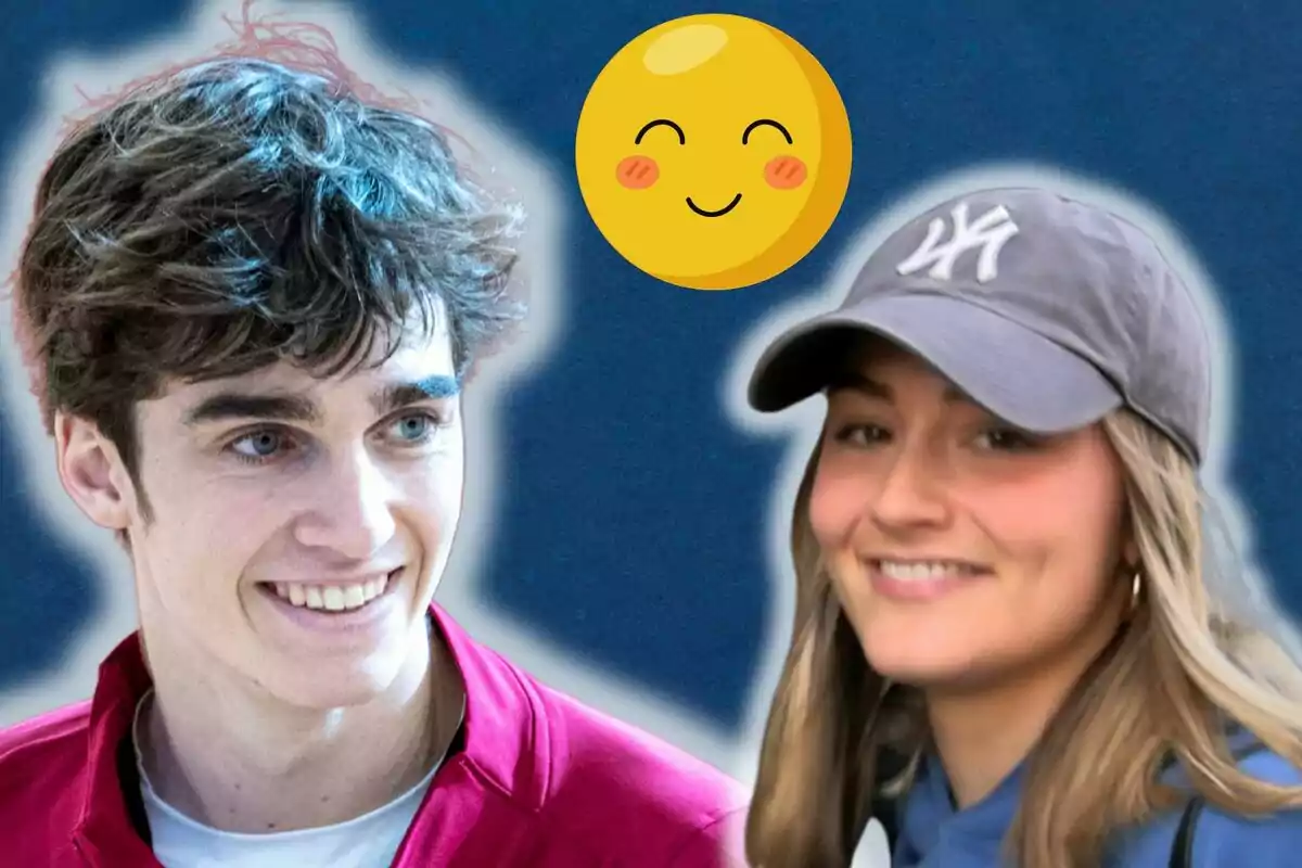 Pablo Urdangarin y Johanna Zott sonrientes con un emoji feliz sobre un fondo azul.