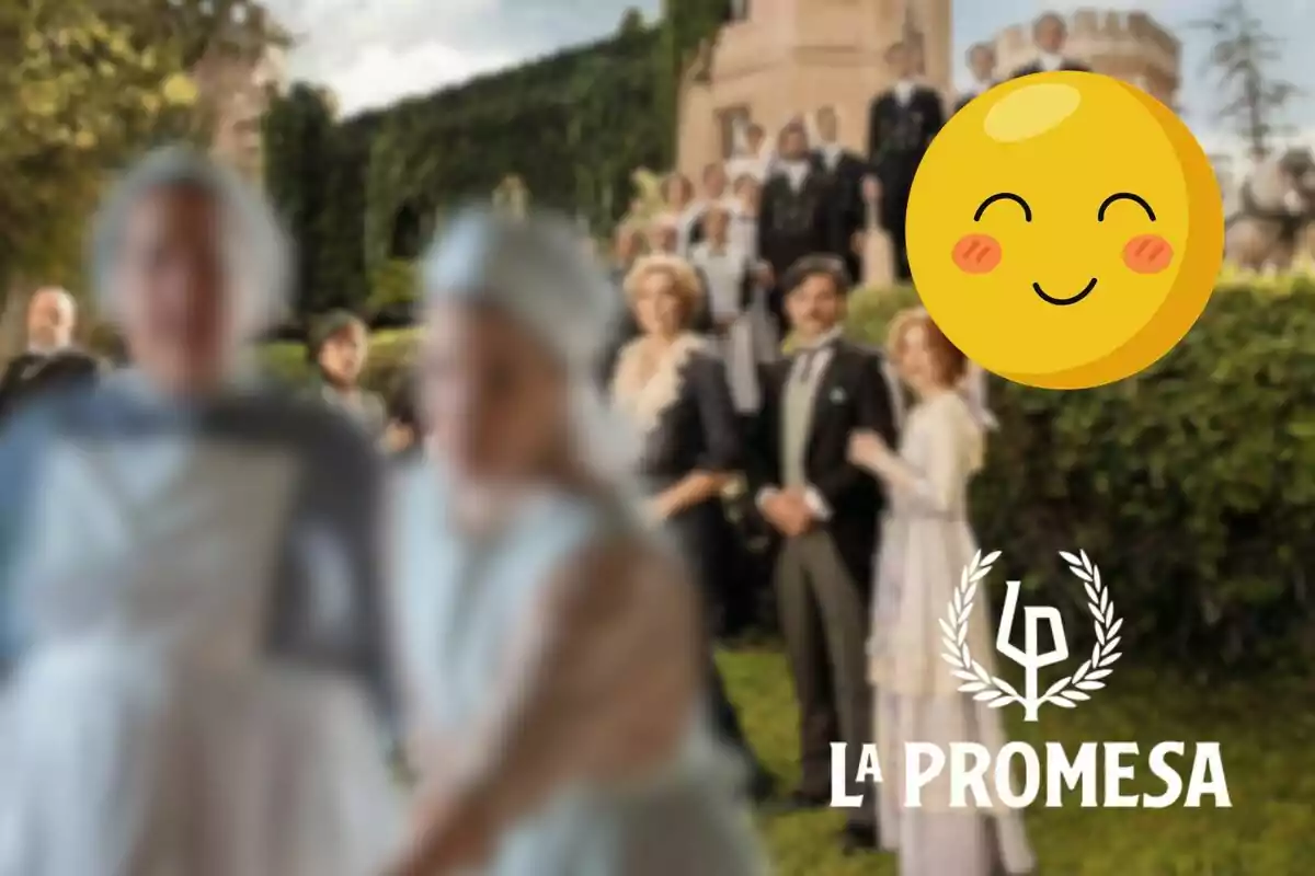 Montaje de los personajes de 'La Promesa' en el jardín, Virtudes y Simona desenfocadas, un emoji feliz y el logo de la serie