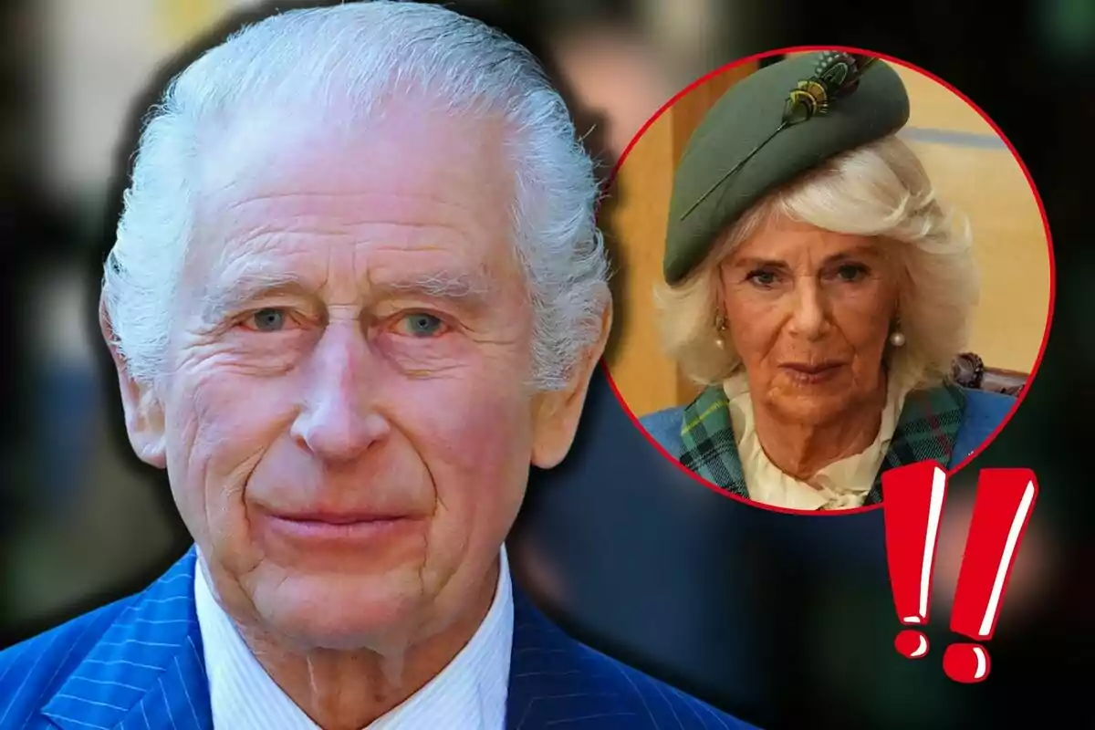 Carlos III in a blue suit appears in the foreground, while in a red circle in the background, Queen Camila with a green hat and a serious expression is seen, accompanied by red exclamation marks.