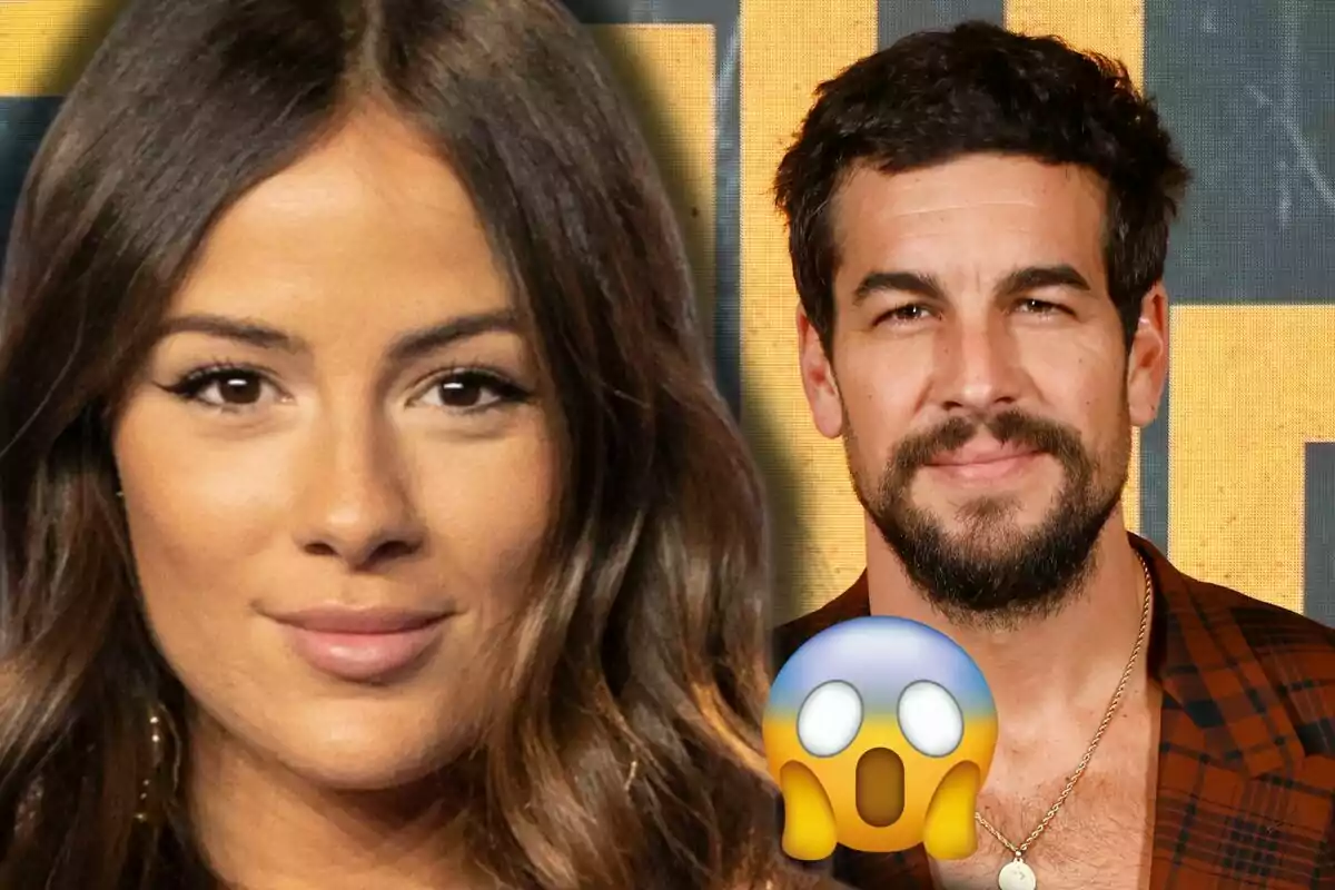 Melyssa Pinto y Mario Casas posando frente a un fondo amarillo con un emoji de sorpresa en primer plano