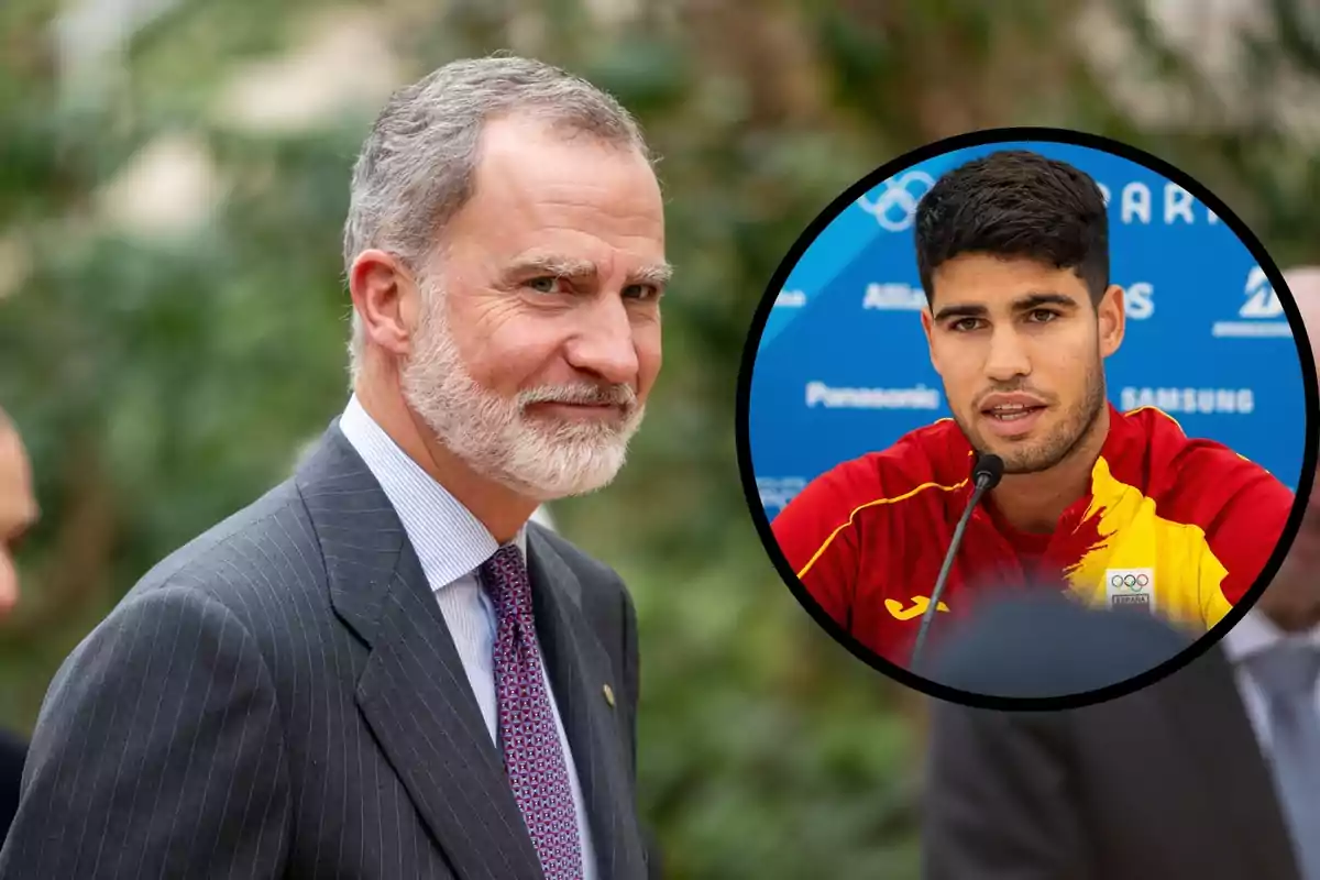 Montaje con el rey Felipe, sonriente con cabello canoso y barba, y Carlos Alcaraz, dentro de un círculo con camiseta de la selección española