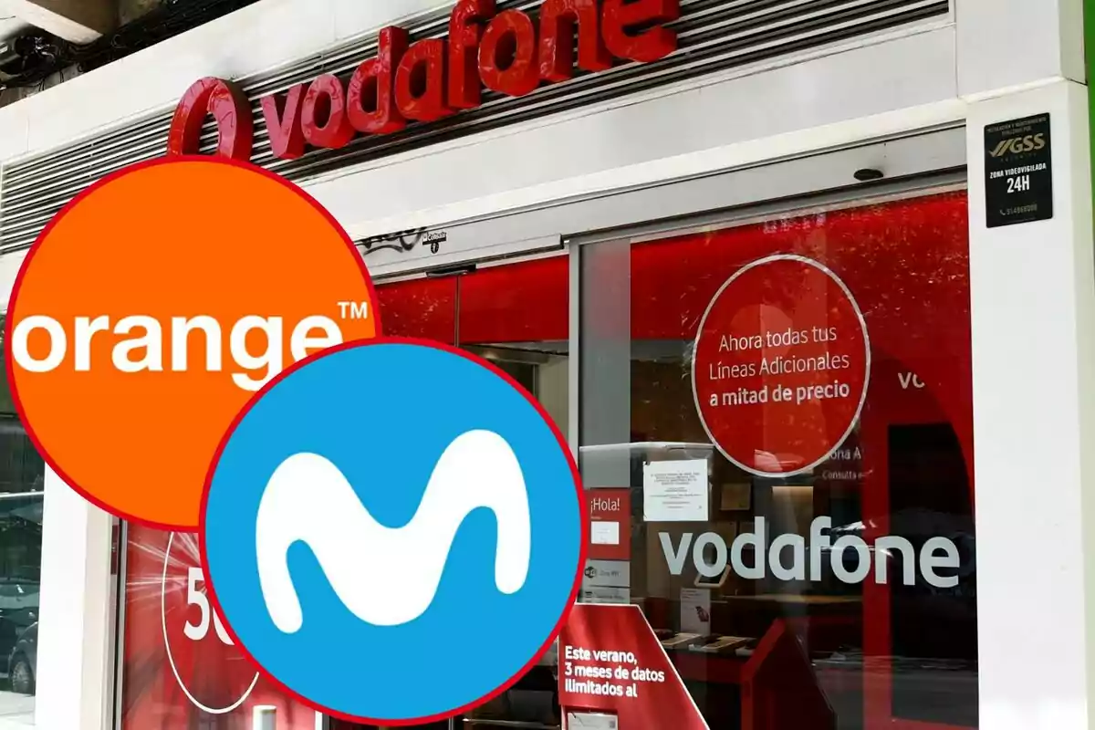 Logotipos de Orange y Movistar superpuestos sobre la fachada de una tienda de Vodafone.