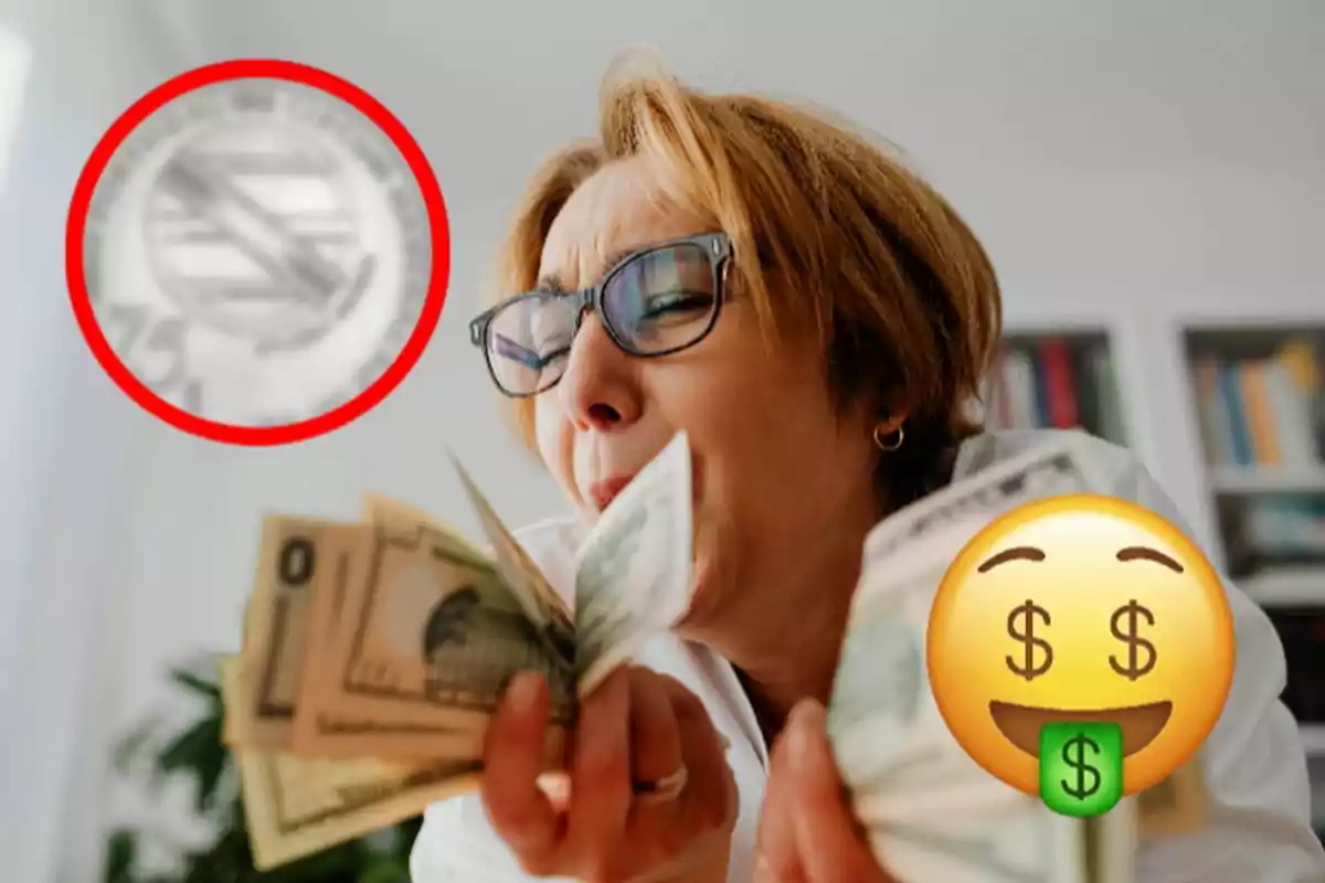 Mujer con gafas sosteniendo billetes y un emoji de dinero.