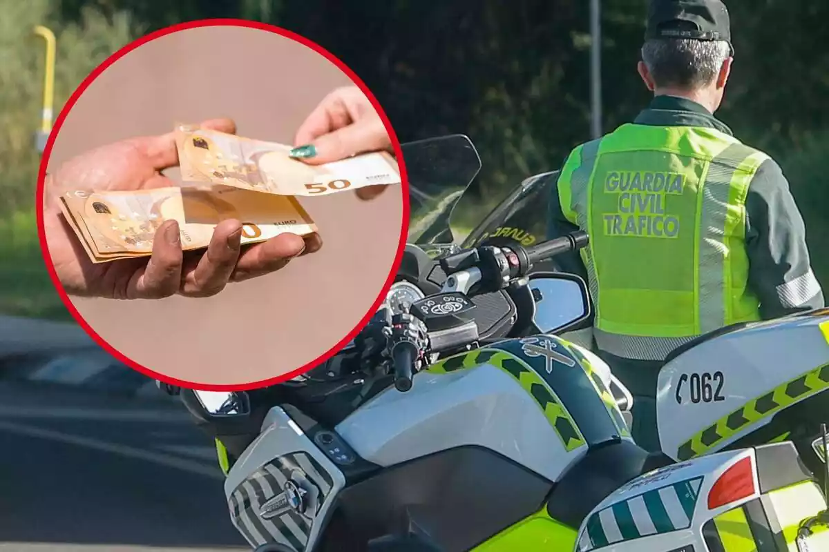 Un agente de la Guardia Civil, apoyado sobre una moto, y en el círculo, unos billetes de 50 euros