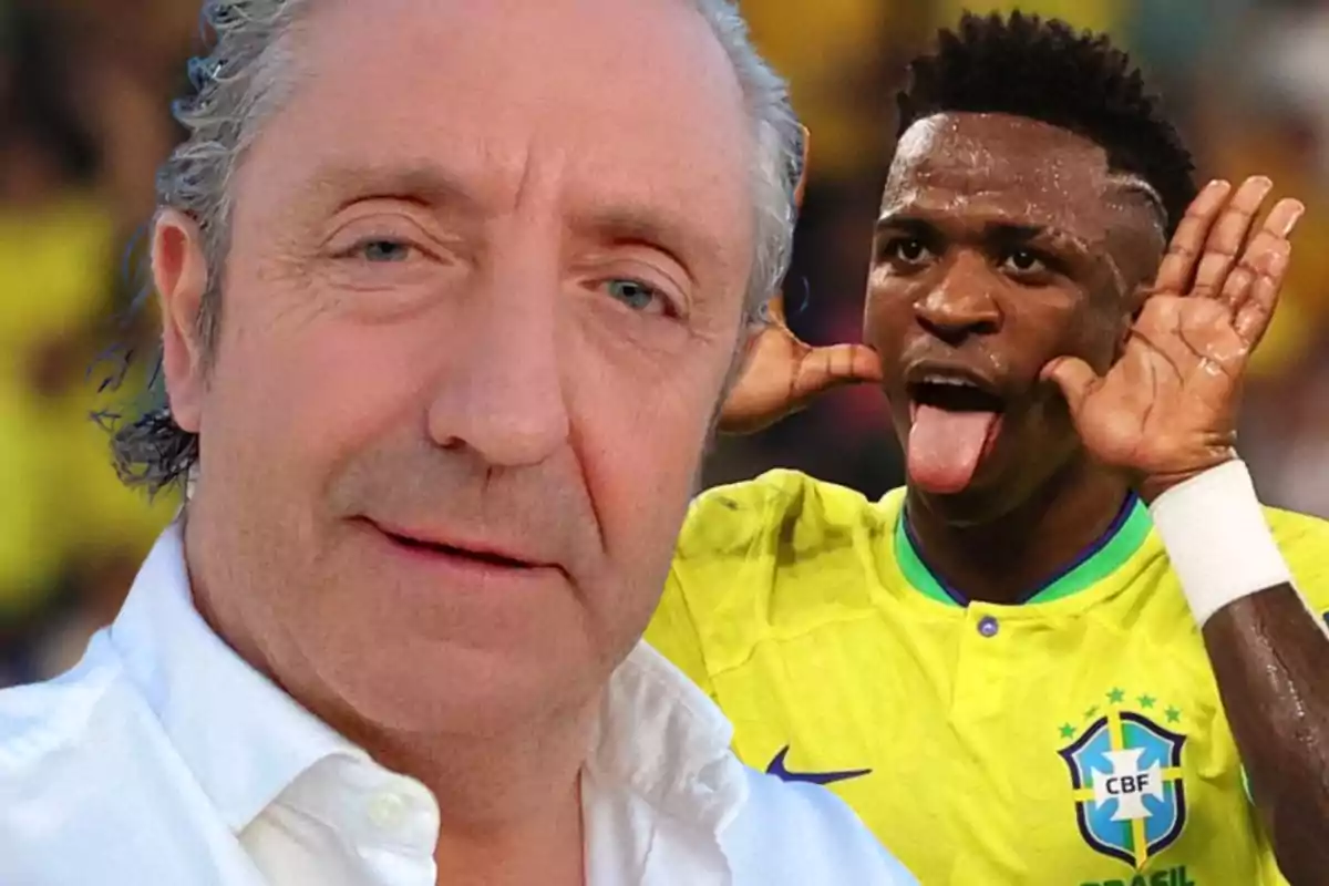 Un hombre de cabello canoso y un jugador de fútbol con la camiseta de Brasil celebrando en el campo.