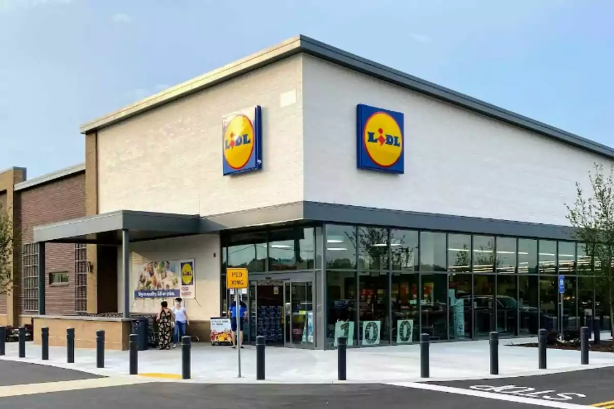 Facade of a Lidl store in the United States with glass doors. Facade of a Lidl store in the United States with glass doors.