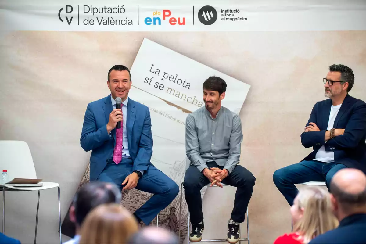 Vicente Mompó, presidente de la Diputación de Valencia, durante la presentación