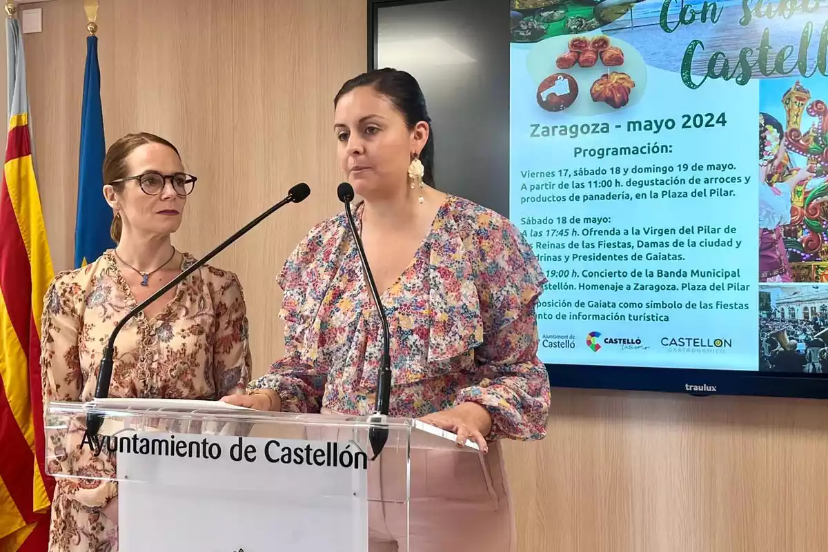 Arantxa Miralles, concejala de Turismo, y Noelia Selma, concejala de Fiestas
