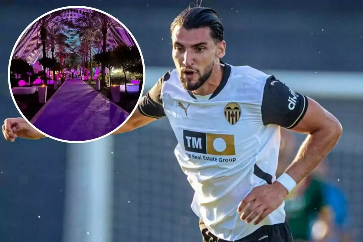 Un jugador de fútbol con la camiseta del Valencia CF aparece en la imagen, con una foto circular insertada que muestra un pasillo iluminado con luces púrpuras y rodeado de palmeras.