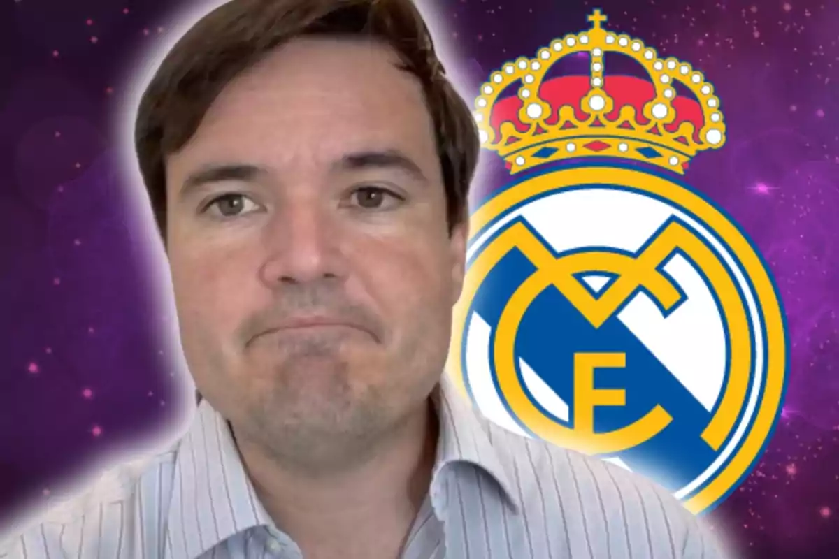 Un hombre con expresión seria frente al escudo del Real Madrid sobre un fondo púrpura con destellos.