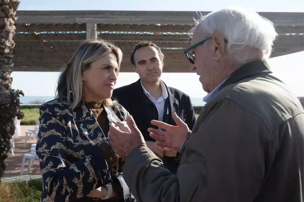 Marta Barrachina, presidenta de la Diputacion de Castellon, durante una visita