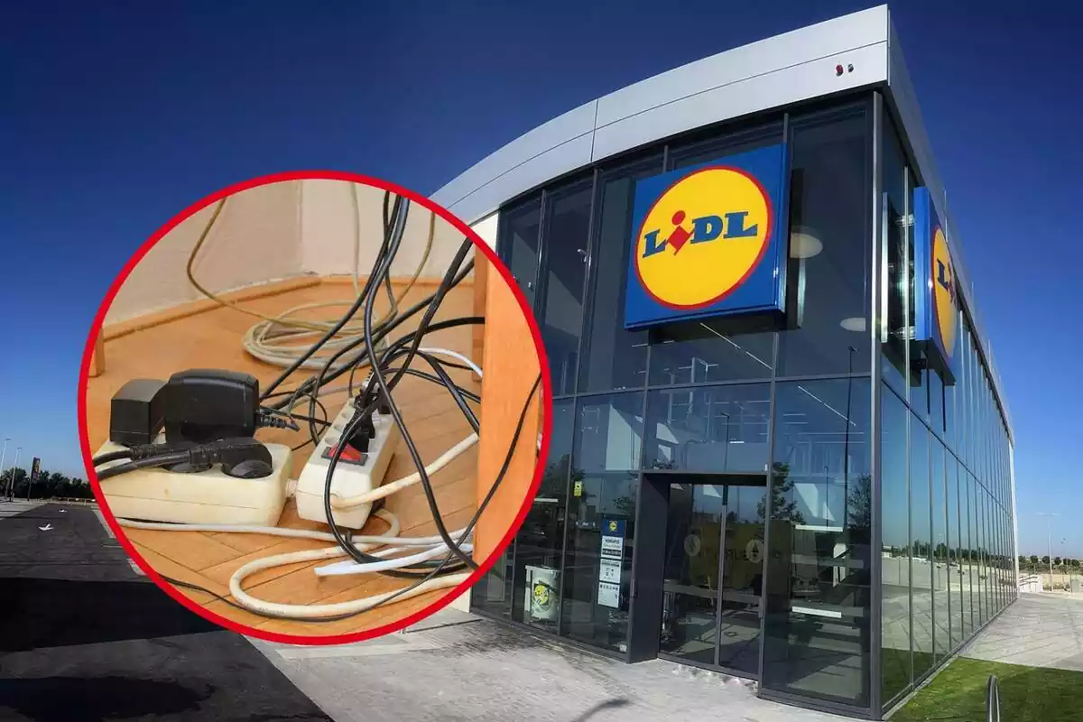 Rincón de estudio dos regletas con enchufes y cables en suelo de parquet, dentro de círculo rojo sobre fondo de Lidl