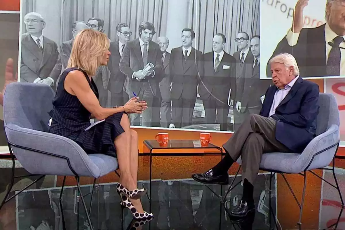 Susanna Griso entrevistando a Felipe González en Espejo Público de Antena 3 Susanna Griso entrevistando a Felipe González en Espejo Público de Antena 3