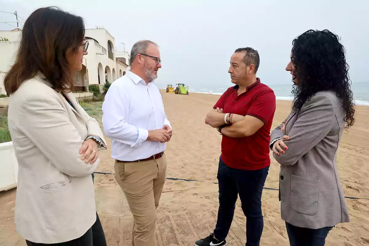 El diputado provincial de Medio Ambiente, Avelino Mascarell, junto a la alcaldesa Lara Romero