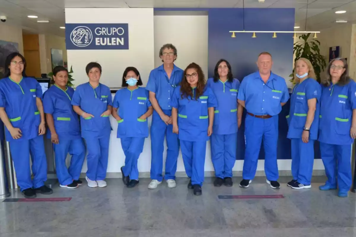 Grupo de trabajadores del Grupo Eulen