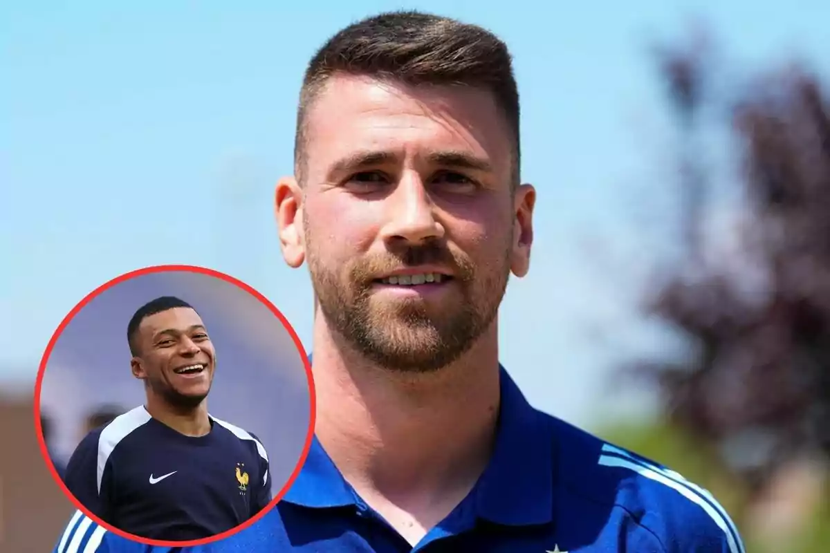 Un hombre con barba y cabello corto, vestido con una camiseta azul, con una imagen circular de otro hombre sonriendo en la esquina inferior izquierda.