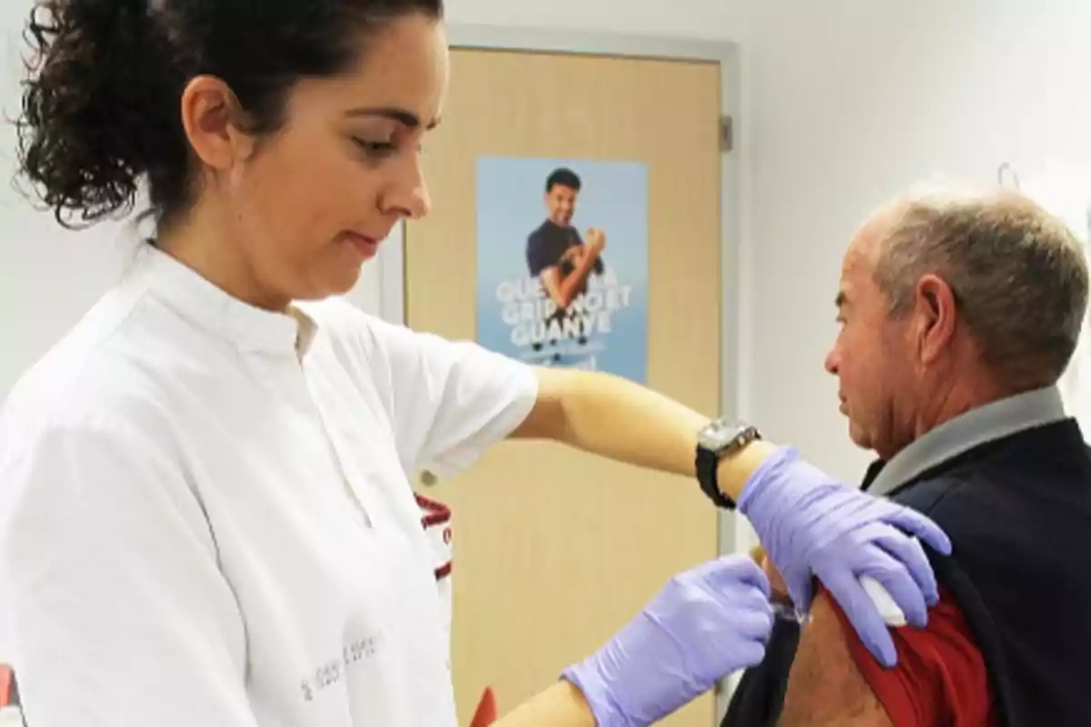 frenar el contagio de la gripe: vacuna, mascarilla, lavado de manos y evitar salidas con síntomas