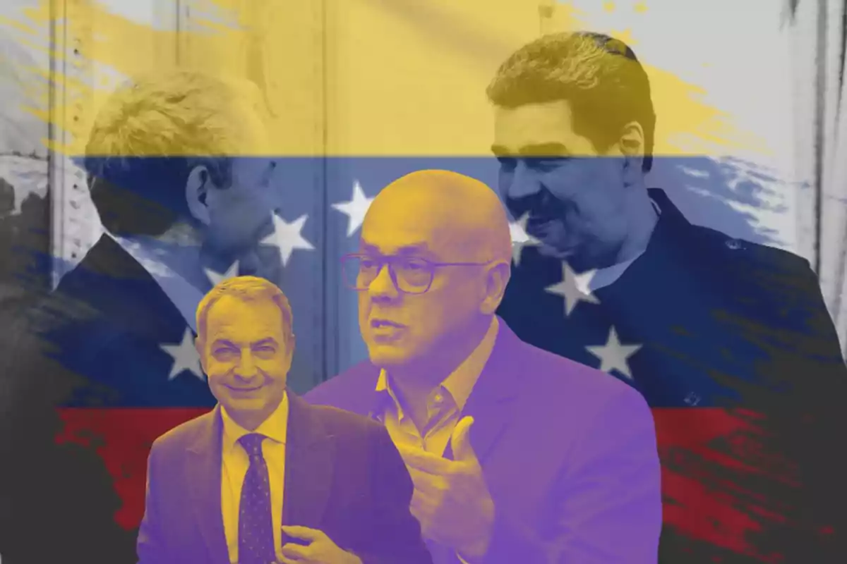 Personas conversando con la bandera de Venezuela de fondo.