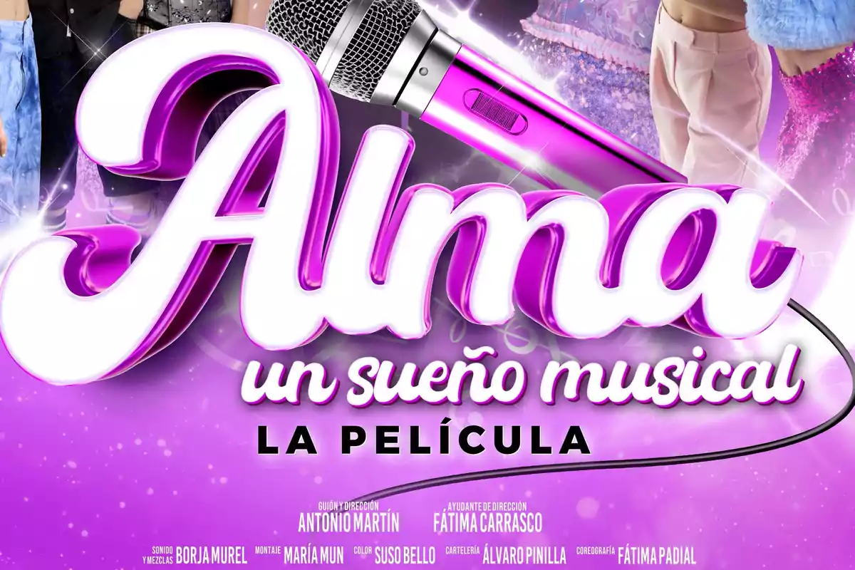 Cartel de una película titulada "Alma: un sueño musical" con un micrófono y fondo en tonos morados y rosados.
